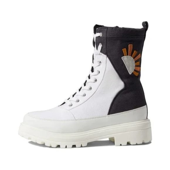 Free People Feels Good To Be Lost Lug Sole Hiker Boots - Picture 2 of 13